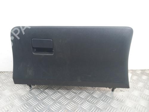 Used Glove box TOYOTA YARIS (_P13_) 1.5 Hybrid (NHP130_, NHP130) (101 hp) 28736739