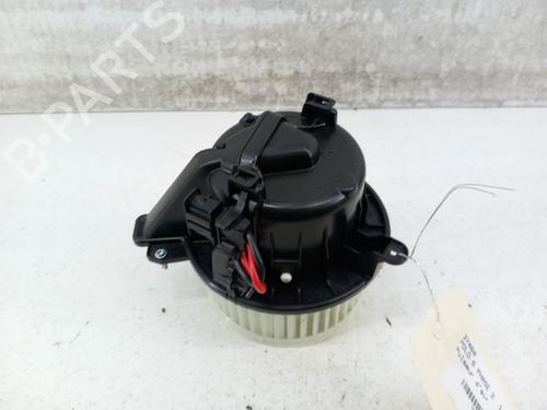 Used Heater blower motor VW POLO VI (AW1, BZ1, AE1) 1.0 TSI (110 hp) 28738504