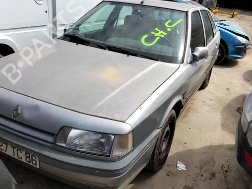 Gebruikte RENAULT 21 (B48_) 2.1 Turbo-D (B486, B488, B48V) (88 hp) 4034214 Onderdelen