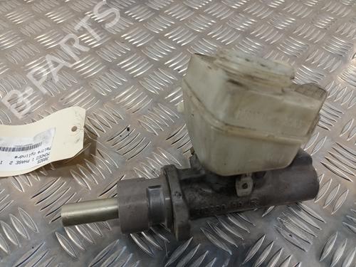 Used Brake master cylinder FORD MONDEO II (BAP) 1.8 i (115 hp) 28782620