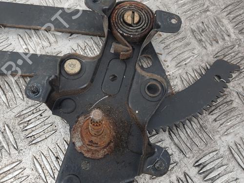 Used Front right window mechanism Front right window mechanism RENAULT TRAFIC Van (T_, P_, V_) 2.1 D (58 hp) 32250144 32250144