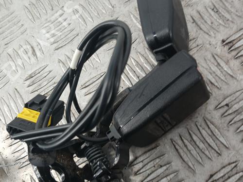 Used Seat buckle Seat buckle 32284014 32284014
