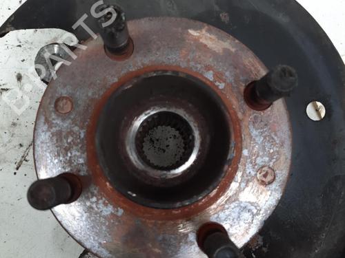 Used Left front steering knuckle NISSAN ALMERA I Hatchback (N15) 2.0 D (75 hp) 28764743