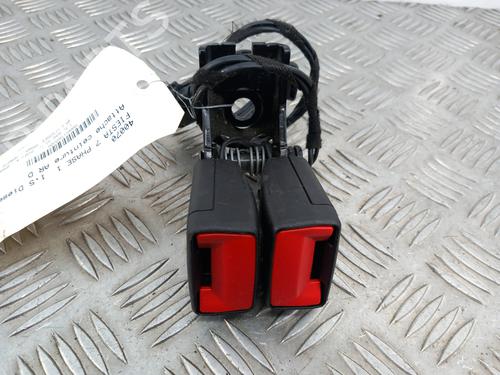 Used Seat buckle FORD FIESTA VII (HJ, HF) 1.5 TDCi (86 hp) 29490943