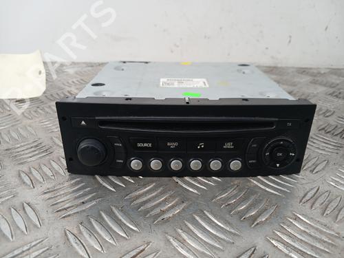 Used Radio Radio PEUGEOT 5008 (0U_, 0E_) 1.6 HDi (112 hp) 34375161 34375161