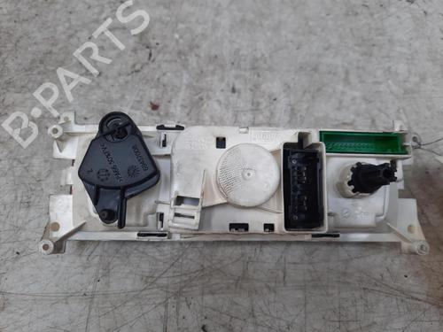 Commande Chauffage MINI MINI (R50, R53) One (90 hp) 28789978