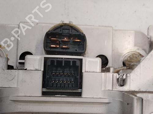 AC Styreenhet / Manøvreringsenhet MAZDA 323 F VI Hatchback (BJ) 2.0 TD (101 hp) 28759366