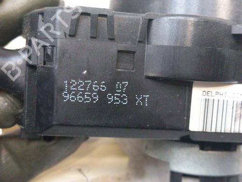 Used Steering column stalk PEUGEOT 308 I (4A_, 4C_) 1.6 HDi (109 hp) 28778662