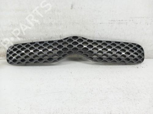 Used Grille TOYOTA YARIS (_P1_) 1.3 (SCP12_, SCP13_, SCP12R, SCP13R) (87 hp) 28784040