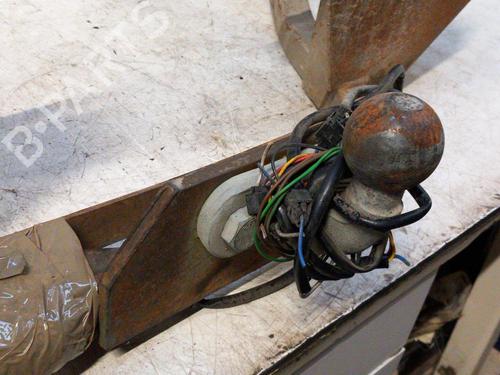 Used Tow ball/Mechanism Tow ball/Mechanism RENAULT ESPACE II (J/S63_) 2.1 TD (J633, J634, J/S635, J/S63D) (88 hp) 36425407 36425407