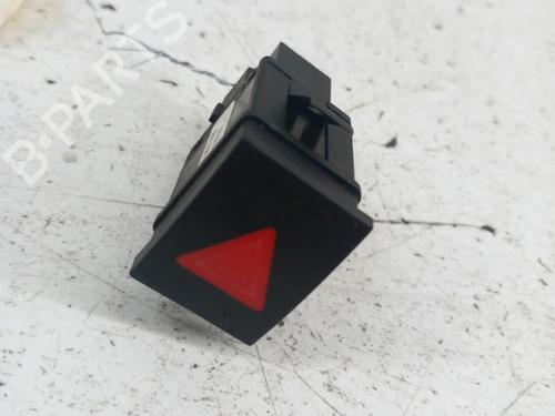 Used Warning switch VW POLO IV (9N_, 9A_) 1.4 16V (75 hp) 28743330