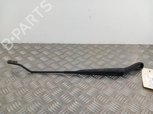 Used Front windshield wiper arm NISSAN MICRA III (K12) 1.2 16V (80 hp) 28781919