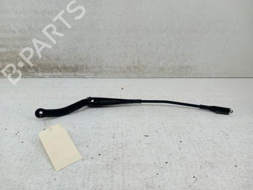 Used Front windshield wiper arm OPEL CORSA E (X15) 1.4 (08, 68) (90 hp) 28740410