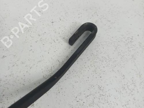 Used Front windshield wiper arm CHEVROLET CAPTIVA (C100, C140) 2.0 D (150 hp) 28746750