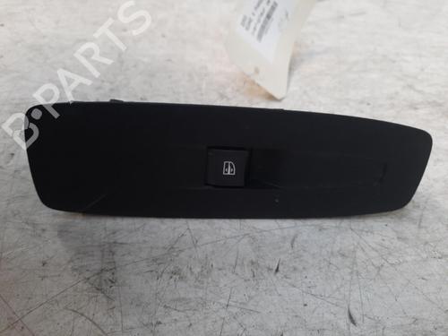 Høyre Foran elrute bryter RENAULT MEGANE IV Hatchback (B9A/M/N_) 1.5 dCi 110 (B9A3) (110 hp) 28770359