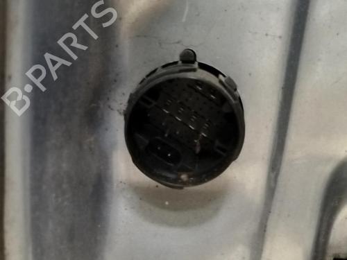 Used Right front door OPEL ZAFIRA A MPV (T98) 2.2 DTI 16V (F75) (125 hp) 28758831