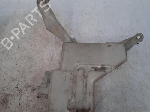 Used Windscreen washer tank PEUGEOT 407 (6D_) 2.0 HDi 135 (6DRHRH, 6DRHRE, 6DRHRG, 6DRHRJ) (136 hp) 28751979