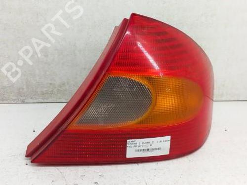 Right taillight FORD MONDEO II (BAP) 1.8 i | BP28760725C35 