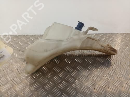 Used Windscreen washer tank ALFA ROMEO 147 (937_) 1.9 JTDM 8V (937.AXD1A, 937.AXU1A, 937.BXU1A) (120 hp) 28782594