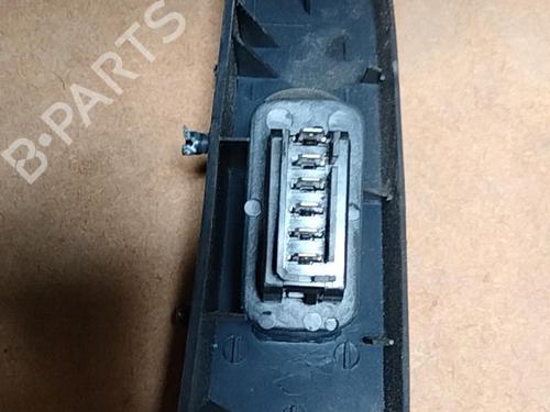 Used Right front window switch Right front window switch RENAULT CLIO II Hatchback Van (SB0/1/2_) 1.9 D (SB0R) (54 hp) 28753817 28753817