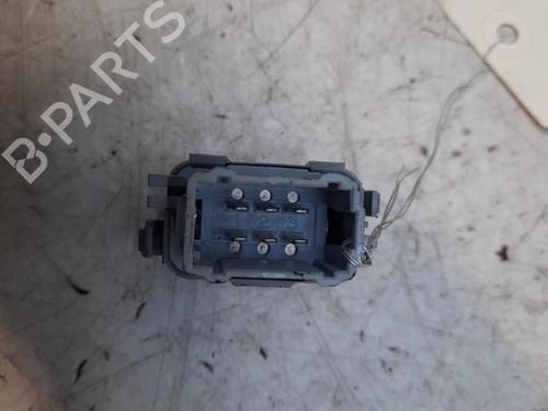 Used Right front window switch Right front window switch RENAULT MEGANE II (BM0/1_, CM0/1_) 1.5 dCi (BM02, BM13, BM2A, CM02, CM13) (101 hp) 28748603 28748603