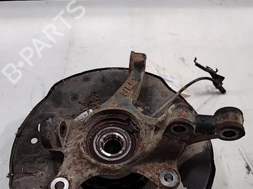 Used Left front steering knuckle TOYOTA YARIS (_P9_) 1.3 VVT-i (SCP90_, SCP90R) (87 hp) 28771775