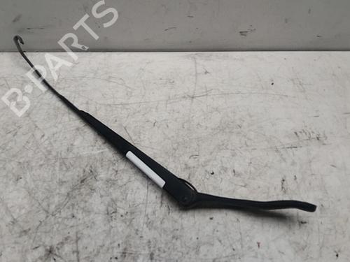 Used Front windshield wiper arm Front windshield wiper arm 36425314 36425314