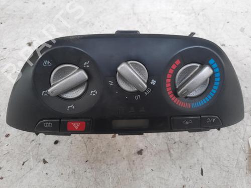Climate control TOYOTA RAV 4 II (_A2_) 2.0 D 4WD (CLA20_, CLA21_, CLA20R, CLA21R) | BP28750068I5