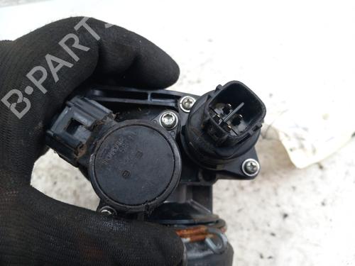 Used Throttle body Throttle body PEUGEOT 107 (PM_, PN_) 1.0 (68 hp) 28737941 28737941