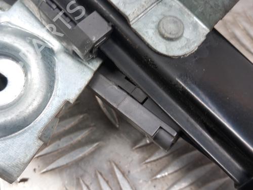 Used Front right window mechanism Front right window mechanism SEAT INCA (6K9) 1.9 SDI (64 hp) 28737040 28737040