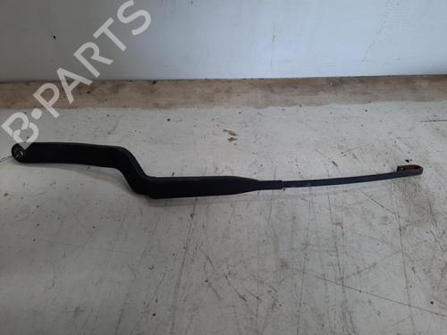 Used Front windshield wiper arm VOLVO 850 Estate (855) 2.5 TDI (140 hp) 28760913