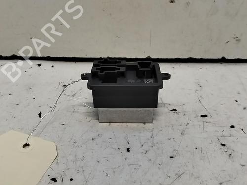 Used Heater resistor Heater resistor PEUGEOT 3008 II SUV (MC_, MR_, MJ_, M4_) 2.0 BlueHDi 150 (MJAHXH, MJAHXV, MJAHXG, MJAHSH, MJAHRH,... (150 hp) 28794085 28794085