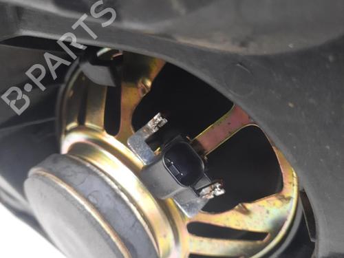 Alzavetro anteriore sinistro FORD FIESTA V (JH_, JD_) 1.4 16V (80 hp) 28771404