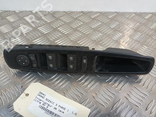 Used Left front window switch RENAULT GRAND SCÉNIC III (JZ0/1_) 1.5 dCi (JZ09, JZ0D, JZ10, JZ14, JZ1G, JZ29, JZ2C) (110 hp) 28735911