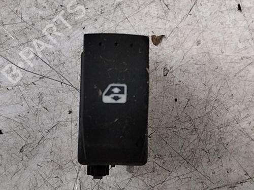 Used Right rear window switch RENAULT LAGUNA II (BG0/1_) 1.9 dCi (107 hp) 28774529