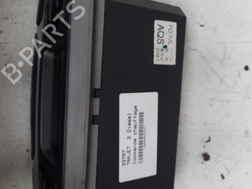 climate-control-hyundai-trajet-fo-1999-2000-2001-2002-2003-2004-2005-2006-2007-2008-28769348 main image
