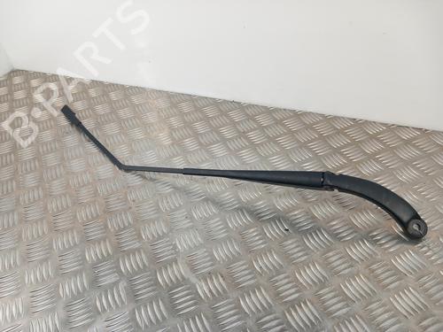 Used Front windshield wiper arm RENAULT CAPTUR I (J5_, H5_) 0.9 TCe 90 (90 hp) 28739190