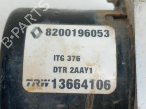 Used ABS pump RENAULT MASTER II Van (FD) 2.5 dCi (FD02) (101 hp) 28762089