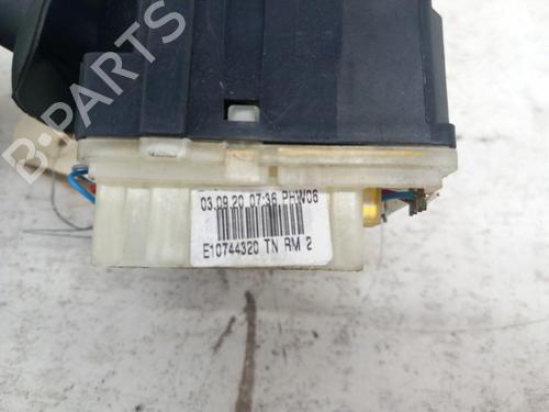Used Steering column stalk RENAULT TRAFIC III Van (FG_) 2.0 dCi 145 (FGML) (145 hp) 28768521