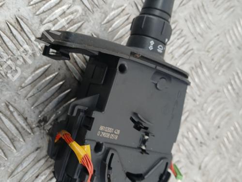 switch-renault-clio-iii-br01-cr01-2005-2006-2007-2008-2009-2010-2011-2012-2013-2014-36467954 main image