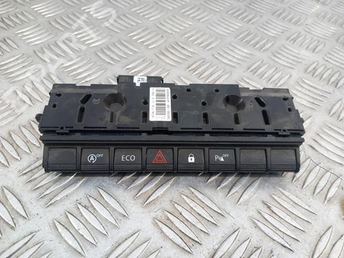 Used Warning switch DACIA DUSTER (HM_) 1.5 dCi 115 (HMAD) (116 hp) 29569208