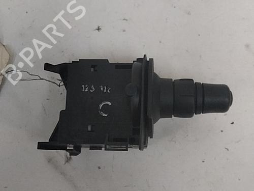 Commutateur RENAULT SCÉNIC II (JM0/1_) 1.5 dCi (JM02, JM13) (101 hp) 28770157