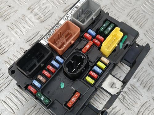 Used Fuse box Fuse box PEUGEOT 207 (WA_, WC_) 1.4 16V (95 hp) 38953010 38953010