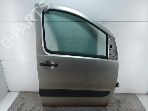 Used Right front door Right front door FIAT SCUDO Bus (270_, 272_) 2.0 D Multijet (120 hp) 31906335 31906335