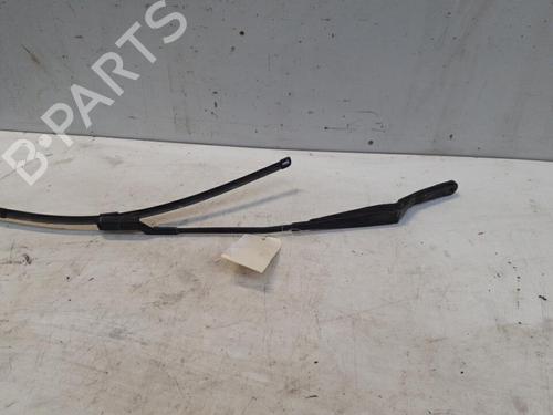 Used Front windshield wiper arm PEUGEOT 308 I (4A_, 4C_) 1.6 HDi (109 hp) 28772637