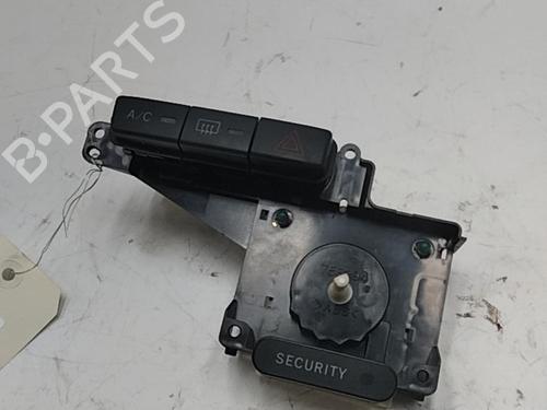 Used Warning switch Warning switch TOYOTA YARIS (_P1_) 1.0 (SCP10_, SCP10R) (65 hp) 28775925 28775925