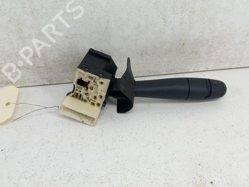 Used Steering column stalk RENAULT CLIO II (BB_, CB_) 1.2 (BB0A, BB0F, BB10, BB1K, BB28, BB2D, BB2H, CB0A,... (58 hp) 28750936