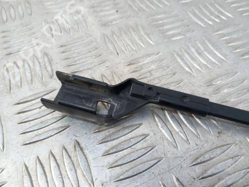 front-windshield-wiper-arm-vw-passat-b6-variant-3c5-2005-2006-2007-2008-2009-2010-2011-31807492 main image