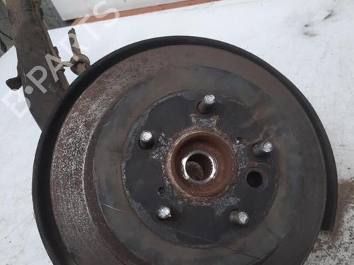 Achsschenkel links hinten für TOYOTA RAV 4 II (_A2_) 2.0 D 4WD (CLA20_, CLA21_, CLA20R, CLA21R) (116 hp) 28763639