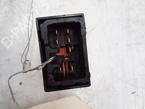 Used Right rear window switch HYUNDAI MATRIX (FC) 1.5 CRDi (82 hp) 28790747